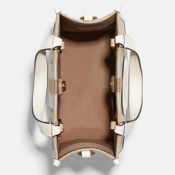 Coach C8417 Dempsey Tote 22 In Signature Jacquard With Stripe And Coach Patch In - Picture 7 of 11